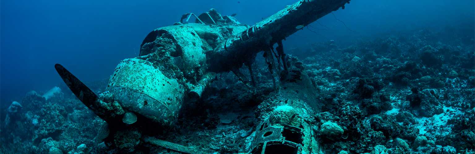 Jake Sea Plane Palau motor, propeller and parts on the sea bed